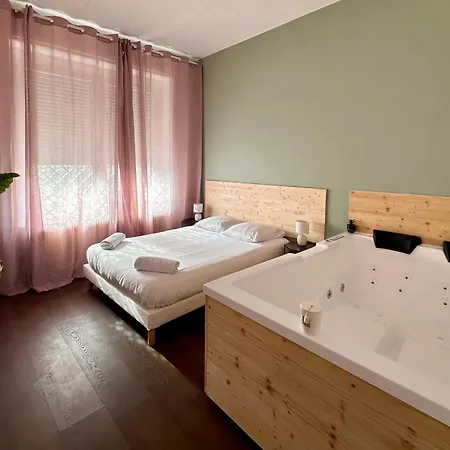Apartment A0 Grand Appartement, Jaccuzi, Et Exterieur Thermal Artem A 200m *